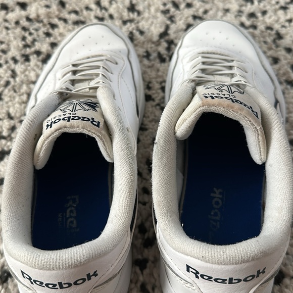 Navy & White Reeboks - Picture 8 of 10